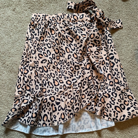 cheetah skirt - Picture 1 of 2